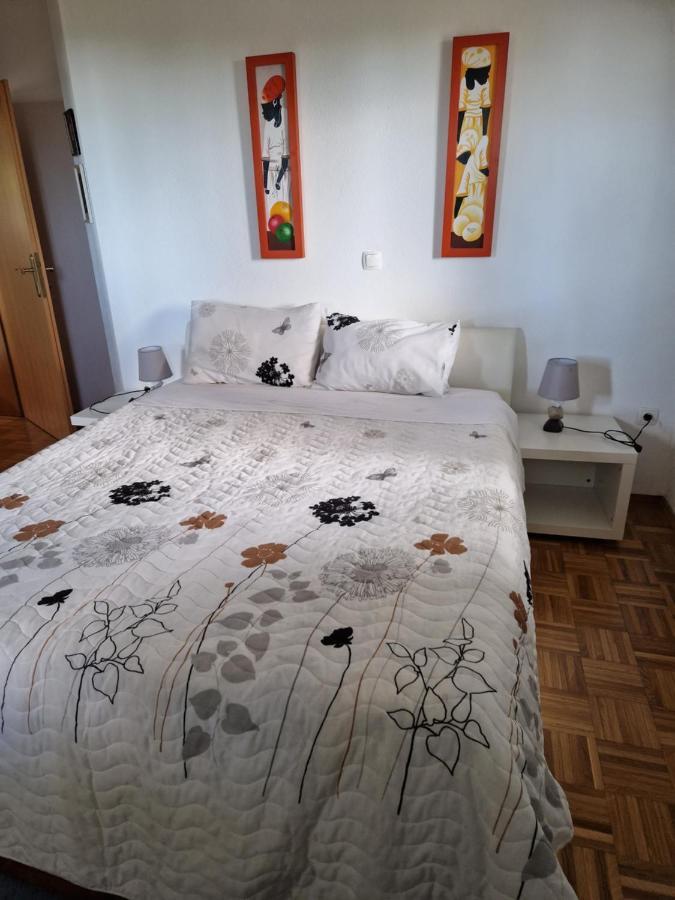 Garden Apartment Secovlje Luaran gambar